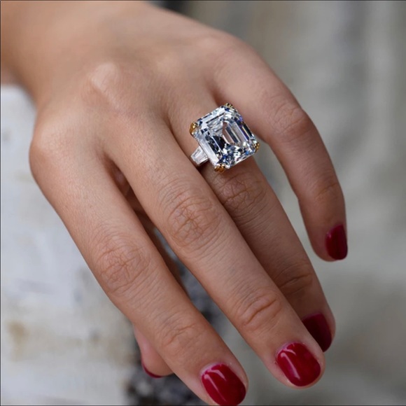 New 20.25Ct Luxury Big Square Diamond Ring - Picture 9 of 9